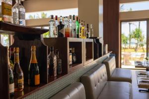 Ο χώρος του lounge ή του μπαρ στο Costa Pacifica Resort