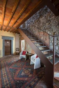 A seating area at Rocca Di Castagnoli