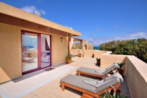 Fotografie z fotogalerie ubytování CENTER Penthouse - MEDIEVAL Town 10'- BEACH 2' v destinaci Město Rhodos