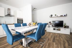 Kuchyňa alebo kuchynka v ubytovaní Blue Pearl apartment