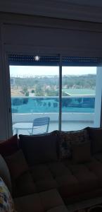 Pogled na bazen u objektu Superb & Modern apartment at Berges Lac 2 close to Tunisia Mall ili u blizini