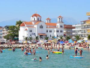 Gallery image of Artisti Elena in Paralia Katerinis +48 photos