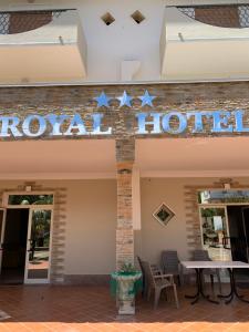 Certificat, premi, rètol o un altre document de Hotel Royal