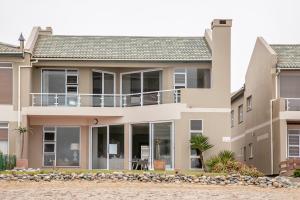 Gallery image of Blue Pearl - situated right on the beach in Swakopmund