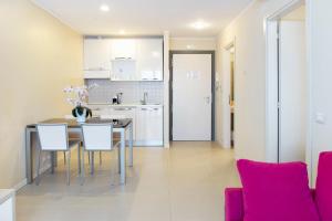 Kuchnia lub aneks kuchenny w obiekcie City Residence