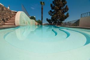 The swimming pool at or near Hotel Residence La Villetta