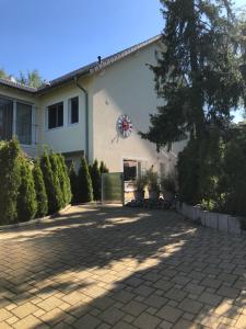 Το κτήριο όπου στεγάζεται  το διαμέρισμα +8 φωτογραφίες
