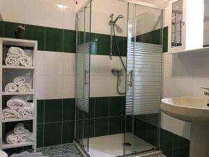 A bathroom at Anfite Apartments Castelletto Még 19 kép