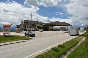Budova, kde se penzion – hostinec nachází
