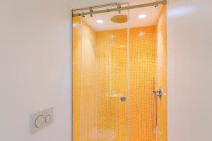 Un baño de The Lodge