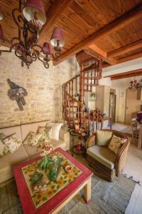 Χώρος καθιστικού στο ARCHANES APPARTMENT