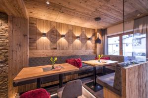 Posezení v ubytování Hotel Gasthof Jäger Zillertal
