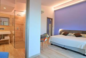 A bed or beds in a room at Villa Provenza Még 37 kép
