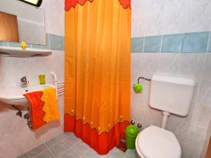 Koupelna v ubytování ŠD Portorož Hostel Korotan