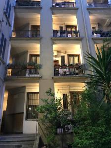 The building in which Az apartmant is located