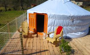 Budova, kde se the luxury tent nachází