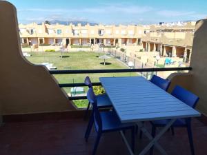 Balkon lub taras w obiekcie LANCES I. Terrace, beach and pool