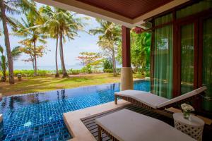 Kolam renang di atau dekat dengan Amatapura Beach Villa 6