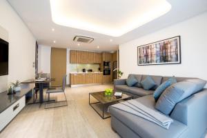 Kuchyň nebo kuchyňský kout v ubytování Absolute Twin Sands Resort & Spa - SHA Extra Plus