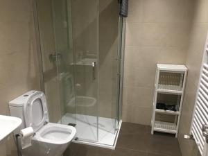 A bathroom at APARTAMENTOS GyC VIVIENDAS GOLD