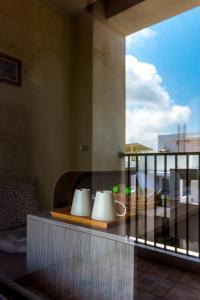 Rõdu või terrass majutusasutuses Water Reflection水映民宿 l 電梯
