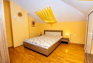 Легло или легла в стая в Spacious & Sunny Maisonette w/ Terrace near Centre