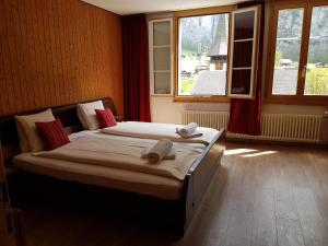 Gallery image of Hornerpub Apartments in Lauterbrunnen