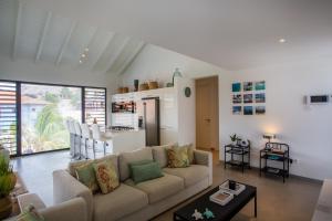 Area soggiorno di La Royal Penthouse Apartment Jan Thiel