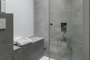 A bathroom at Manganelli Suite