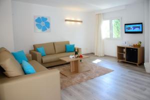 Zona de estar de Cala Llenya Resort Ibiza