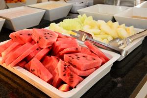 Comida en o cerca de este hotel