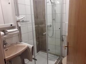 
Ein Badezimmer in der Unterkunft Pension Hendling
