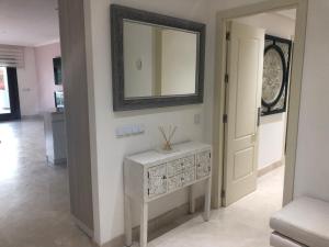 Fotografia z galérie ubytovania Luxury apartment at Lomas del Rey, Puente Romano v Marbelli