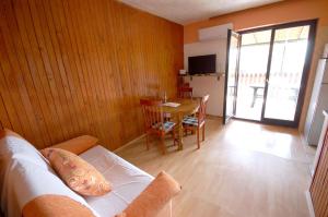 Postel nebo postele na pokoji v ubytování Apartments Juric by El-Pi Tours