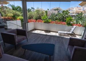 Balkón alebo terasa v ubytovaní Luxury apartment at Lomas del Rey, Puente Romano