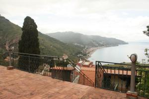 Foto dalla galleria di Nice Apartment in Taormina a Taormina