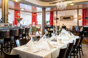 Restoran või mõni muu söögikoht majutusasutuses Gasthof Eckberg
