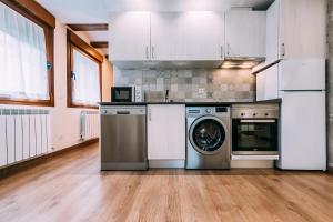 A kitchen or kitchenette at Casa Rural Monte Perdido
