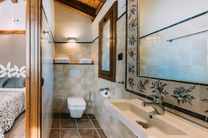 A bathroom at Casa Rural Monte Perdido