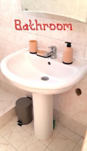 A bathroom at 2-level BIG space near beach, bars, walking street