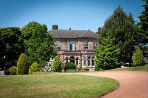 Gallery image of Whiston Hall in Whiston