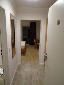 Postel nebo postele na pokoji v ubytování Aktiv Hotel Winterberg
