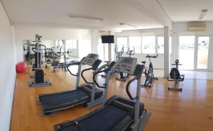 Fitnesscenter och/eller fitnessfaciliteter på Encantador departamento con cochera cubierta