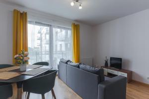 Posedenie v ubytovaní Apartament Gdańsk z balkonem Stare Miasto