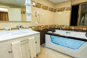 Koupelna v ubytování Maximus Hotel Byblos
