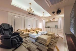 Posezení v ubytování HOTEL Dior7