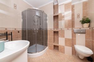 Kúpeľňa v ubytovaní Villa Tara + 37 fotografií
