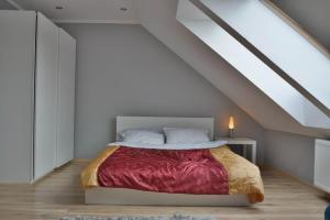 Posteľ alebo postele v izbe v ubytovaní Dom na Mazurach LUNA HAUS + 37 fotografií