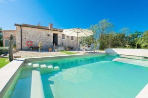 The swimming pool at or close to Son Ferragut