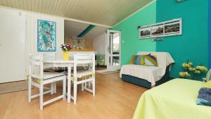 Galeriebild der Unterkunft Apartments Nina Beach in Makarska